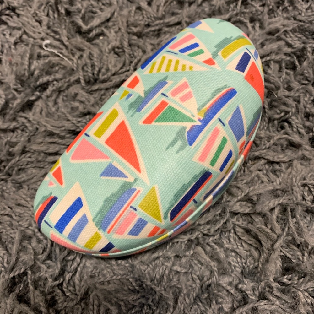 [🎉 Host pick🎉] Sailboat sunglasses case